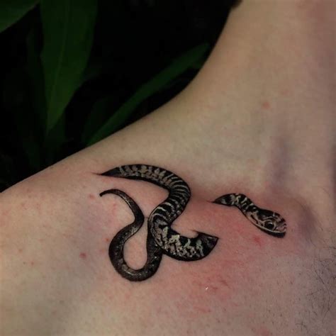 realistic snake tattoo|very small tattoos snake.